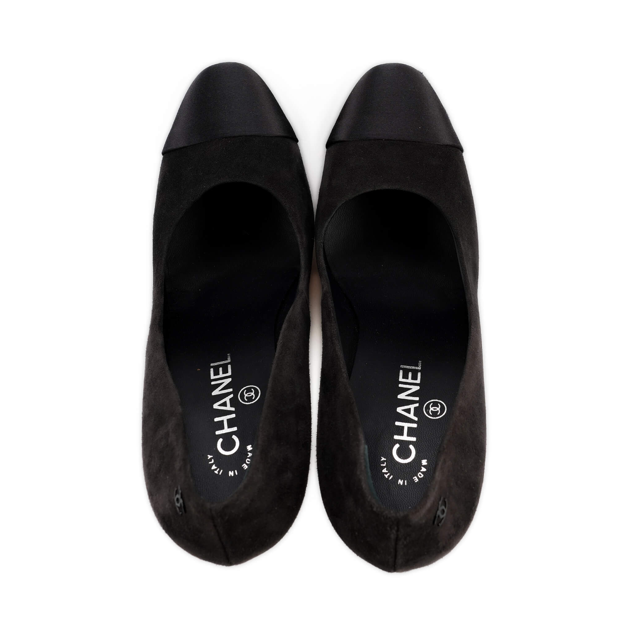 Chanel - Anthracite Suede and Black Satin CC Pumps